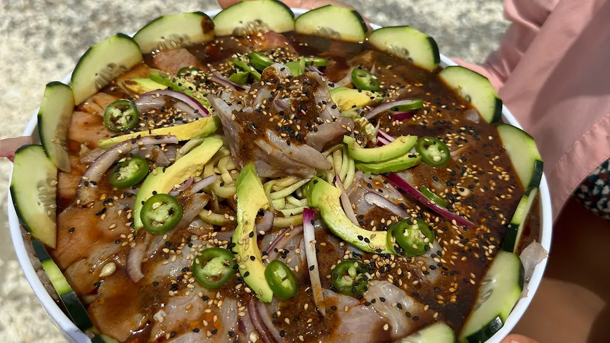 Sashimi fresco en la playa.